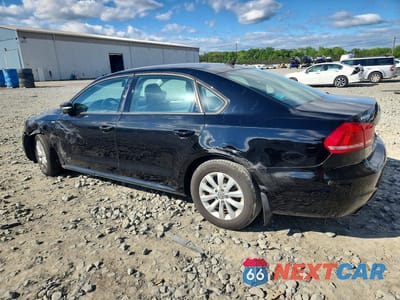 Drugie zdjęcie samochodu z przodu: 2015 VOLKSWAGEN PASSAT S VIN:1VWAT7A32FC009512 - miniatura