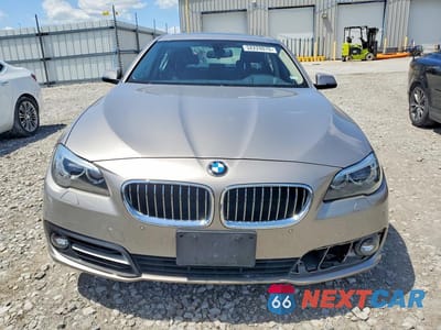 Piąte zdjęcie samochodu w środku: 2016 BMW 528 XI VIN:WBA5A7C51GG147798 - miniatura