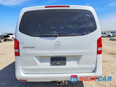 Zdjęcie 6 z 14 samochodu: 2016 MERCEDES-BENZ METRIS VIN:WD4BG2EE3G3172137 - miniatura