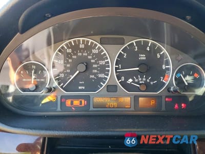 Zdjęcie 9 z 12 samochodu: 2005 BMW 330 I VIN:WBAEV534X5KM40285 - miniatura