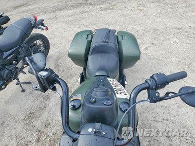 Piąte zdjęcie samochodu w środku: 2024 INDIAN MOTORCYCLE CO. SPRINGFIELD DARK HORSE VIN:56KTJDBB0R3429550 - miniatura