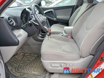 Zdjęcie 7 z 13 samochodu: 2007 TOYOTA RAV4 LIMITED VIN:JTMBD31V975061644 - miniatura