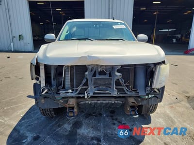 Piąte zdjęcie samochodu w środku: 2008 CHEVROLET SILVERADO K1500 VIN:3GCEK13388G227178 - miniatura