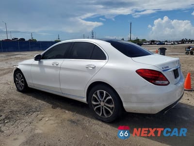 Drugie zdjęcie samochodu z przodu: 2016 MERCEDES-BENZ C 300 4MATIC VIN:55SWF4KB0GU156080 - miniatura