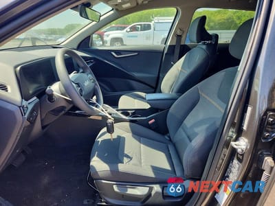 Zdjęcie 7 z 12 samochodu: 2026 KIA NIRO LX VIN:KNDCP3LE5T5329155 - miniatura