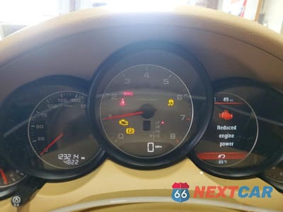 Zdjęcie 9 z 12 samochodu: 2011 PORSCHE CAYENNE S VIN:WP1AB2A27BLA46094 - miniatura