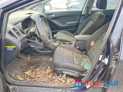 Zdjęcie 7 z 12 samochodu: 2017 KIA FORTE LX VIN:KNAFK5A84H5714022 - miniatura