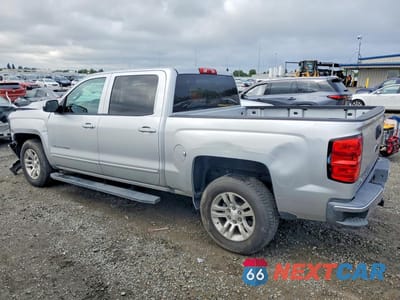 Drugie zdjęcie samochodu z przodu: 2018 CHEVROLET SILVERADO C1500 LT VIN:3GCPCREC6JG613833 - miniatura