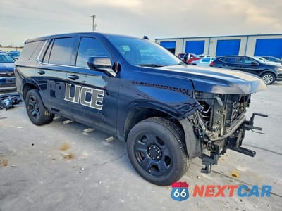 Czwarte zdjęcie samochodu z boku: 2024 CHEVROLET TAHOE C1500 VIN:1GNSCLED5RR172960 - miniatura