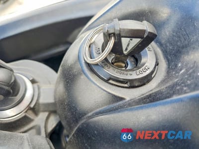 Zdjęcie 8 z 9 samochodu: 2025 KAWASAKI EX650 VIN:ML5EXER14SDAE4727 - miniatura