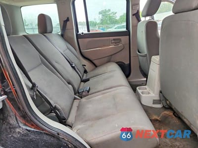 Zdjęcie 11 z 13 samochodu: 2008 JEEP LIBERTY SPORT VIN:1J8GN28K88W232817 - miniatura