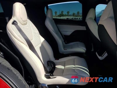 Zdjęcie 11 z 14 samochodu: 2026 TESLA MODEL X VIN:7SAXCBE59TF473345 - miniatura