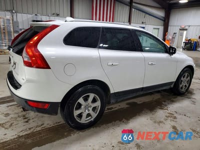 Trzecie zdjęcie samochodu z tyłu: 2012 VOLVO XC60 3.2 VIN:YV4952DZ3C2241764 - miniatura