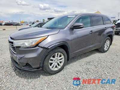 2015 TOYOTA HIGHLANDER LE 5TDBKRFH2FS177658 - główne zdjęcie licytacji z USA - miniatura