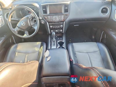 Zdjęcie 8 z 13 samochodu: 2019 NISSAN PATHFINDER SL VIN:5N1DR2MN0KC613838 - miniatura