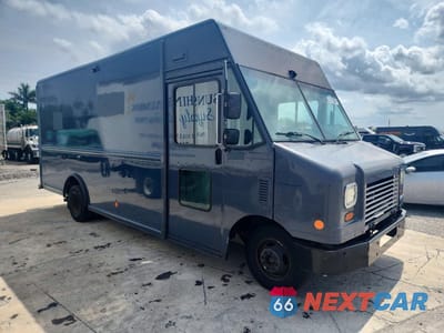 Czwarte zdjęcie samochodu z boku: 2019 FORD E450 DELIVERY TRUCK VIN:1FC3E4K69KDC51604 - miniatura