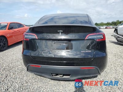 Zdjęcie 6 z 12 samochodu: 2021 TESLA MODEL Y VIN:5YJYGDEF8MF305692 - miniatura