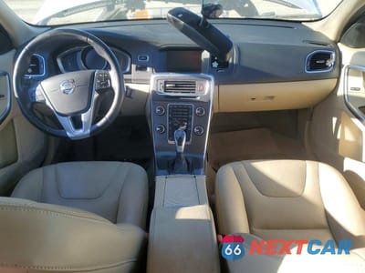 Zdjęcie 8 z 13 samochodu: 2015 VOLVO S60 PREMIER VIN:YV1612TB2F1306923 - miniatura