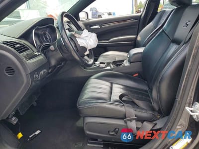 Zdjęcie 7 z 12 samochodu: 2021 CHRYSLER 300 VIN:2C3CCABG5MH634317 - miniatura