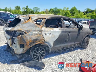 Trzecie zdjęcie samochodu z tyłu: 2016 HYUNDAI TUCSON SE VIN:KM8J23A45GU042678 - miniatura