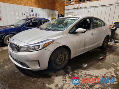 2018 KIA FORTE LX 3KPFK4A77JE209641 - główne zdjęcie licytacji z USA - miniatura