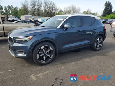 2021 VOLVO XC40 T5 MOMENTUM YV4162UK6M2561949 - główne zdjęcie licytacji z USA - miniatura