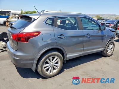 Trzecie zdjęcie samochodu z tyłu: 2017 NISSAN ROGUE SPORT SV VIN:JN1BJ1CP8HW002854 - miniatura
