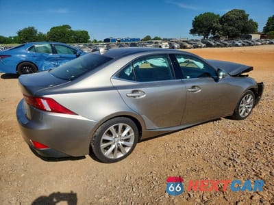 Trzecie zdjęcie samochodu z tyłu: 2016 LEXUS IS 200T VIN:JTHBA1D2XG5013082 - miniatura