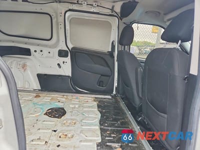 Zdjęcie 11 z 13 samochodu: 2017 RAM PROMASTER CITY ST DELIVERY VAN VIN:ZFBERFAB7H6D57088 - miniatura