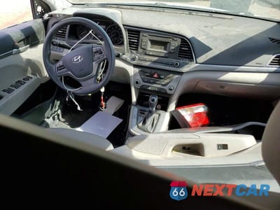 Zdjęcie 8 z 12 samochodu: 2017 HYUNDAI ELANTRA SE VIN:5NPD74LF5HH151984 - miniatura