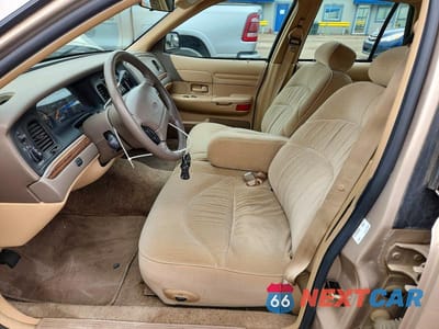 Zdjęcie 7 z 12 samochodu: 1997 FORD CROWN VICTORIA LX VIN:2FALP74W0VX218356 - miniatura
