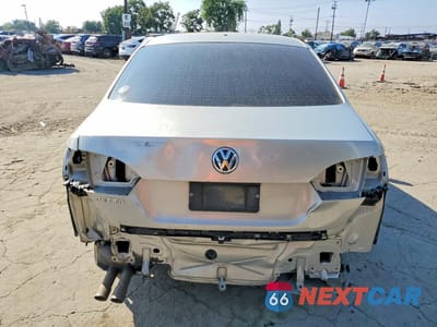 Zdjęcie 6 z 12 samochodu: 2011 VOLKSWAGEN JETTA VIN:3VW2K7AJ5BM400250 - miniatura
