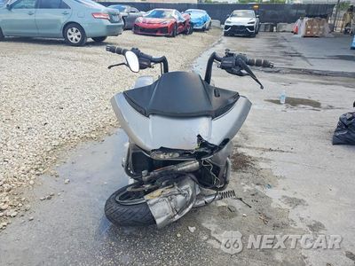 Drugie zdjęcie samochodu z przodu: 2016 HARLEY-DAVIDSON FLTRU VIN:1HD1KGL14GB612100 - miniatura