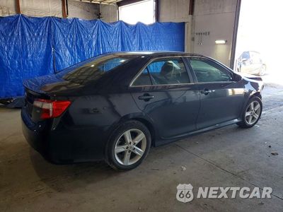 Trzecie zdjęcie samochodu z tyłu: 2014 TOYOTA CAMRY SE VIN:4T1BF1FK3EU383272 - miniatura