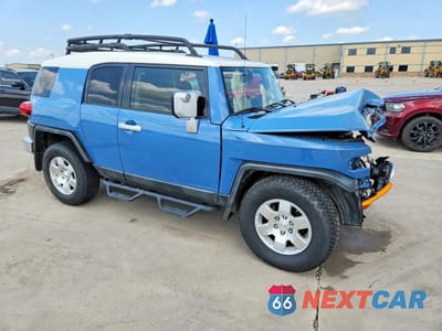 Czwarte zdjęcie samochodu z boku: 2012 TOYOTA FJ CRUISER BASE VIN:JTEZU4BF0CK012528 - miniatura