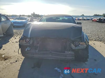 Piąte zdjęcie samochodu w środku: 2014 FORD MUSTANG VIN:1ZVBP8EM4E5302347 - miniatura