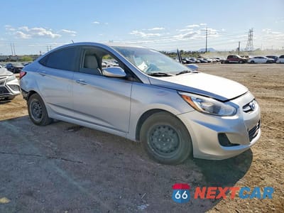 Czwarte zdjęcie samochodu z boku: 2017 HYUNDAI ACCENT SE VIN:KMHCT4AE1HU311135 - miniatura