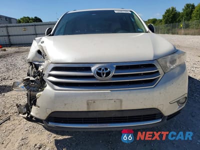 Piąte zdjęcie samochodu w środku: 2012 TOYOTA HIGHLANDER LIMITED VIN:5TDDK3EH0CS101861 - miniatura