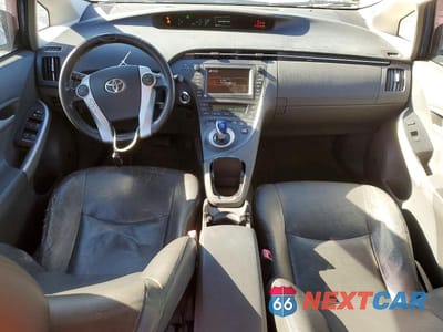 Zdjęcie 8 z 12 samochodu: 2010 TOYOTA PRIUS IV VIN:JTDKN3DU8A0025271 - miniatura