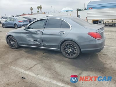 Drugie zdjęcie samochodu z przodu: 2019 MERCEDES-BENZ C 300 VIN:55SWF8DBXKU299986 - miniatura