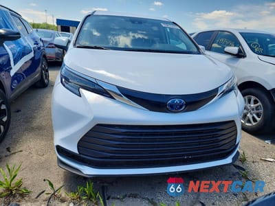 Piąte zdjęcie samochodu w środku: 2024 TOYOTA SIENNA LE VIN:5TDKRKECXRS188016 - miniatura