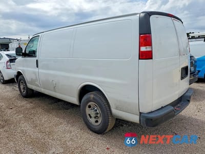 Drugie zdjęcie samochodu z przodu: 2021 CHEV EXPRESS G2500 VIN:1GCWGAFP7M1258404 - miniatura