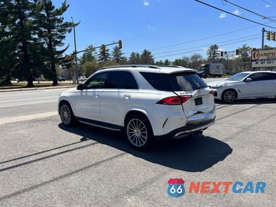Trzecie zdjęcie samochodu z tyłu: 2022 MERCEDES-BENZ GLE 450 4MATIC VIN:4JGFB5KE7NA707149 - miniatura