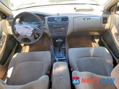 Zdjęcie 8 z 13 samochodu: 2000 HONDA ACCORD SE VIN:JHMCG6697YC025441 - miniatura