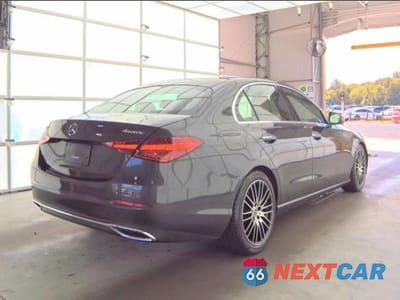 Czwarte zdjęcie samochodu z boku: 2022 MERCEDES-BENZ C 300 4MATIC VIN:W1KAF4HBXNR044032 - miniatura