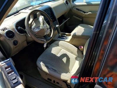 Zdjęcie 7 z 13 samochodu: 2007 FORD EXPLORER XLT VIN:1FMEU63E87UB85949 - miniatura