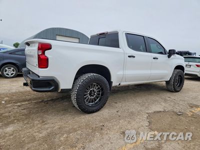 Trzecie zdjęcie samochodu z tyłu: 2019 CHEVROLET SILVERADO K1500 LT TRAIL BOSS VIN:3GCPYFED1KG251601 - miniatura