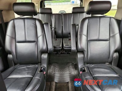 Zdjęcie 10 z 14 samochodu: 2008 CHEVROLET SUBURBAN K1500 LS VIN:3GNFK16318G202713 - miniatura