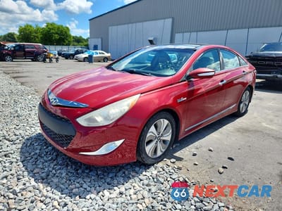 2013 HYUNDAI SONATA HYBRID KMHEC4A42DA081701 - główne zdjęcie licytacji z USA - miniatura