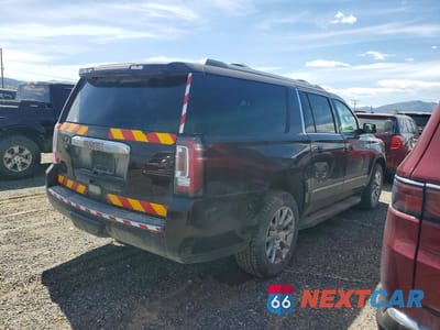 Trzecie zdjęcie samochodu z tyłu: 2017 GMC YUKON XL DENALI VIN:1GKS2HKJ3HR252652 - miniatura